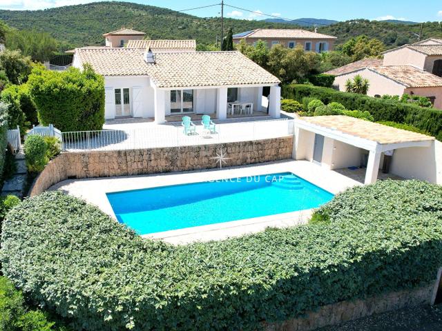 À Vendre Villa Plain Pied Vue Mer Panoramique 3 Chambres Pis. 101m² Saint Aygulf