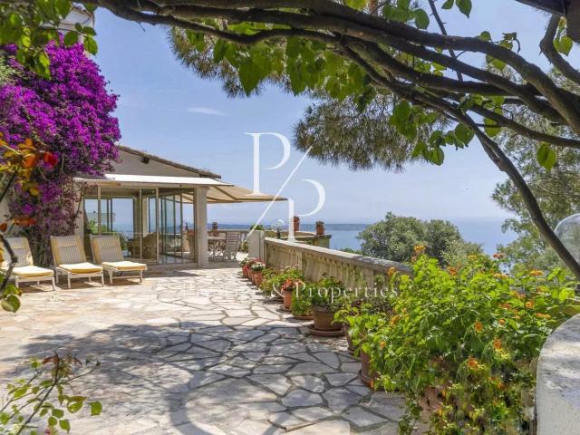 A vendre Villa Provençale Vue mer panoramique Cannes S. 300m² Cannes
