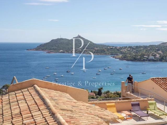 A vendre Villa Provençale Vue mer panoramique Saint Raphaël Agay