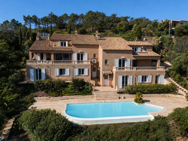 A vendre Villa provençale 7 chambres Vue mer panoramique Domaine fermé Anthéor Saint Raphael