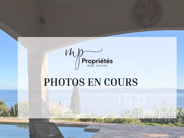 A VENDRE VILLA Rayol Canadel VUE MER PANORAMIQUE ET ACCÈS PLAGE À PIED