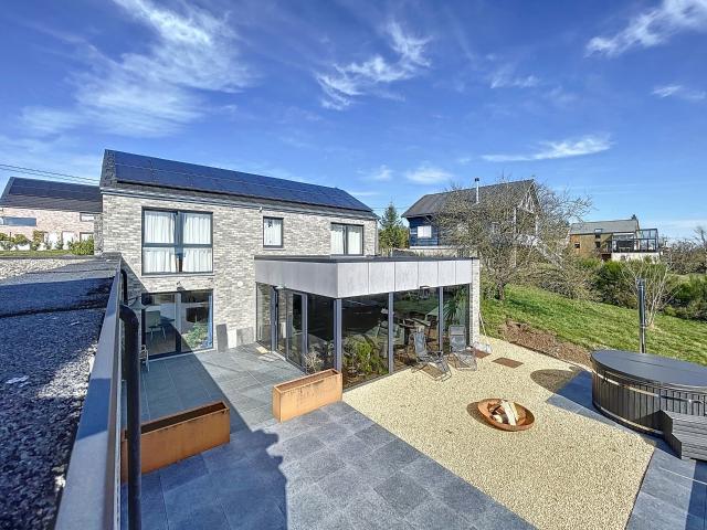 à vendre Villa Somme Leuze Rue de Larmont