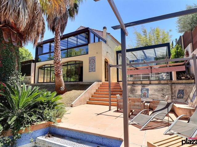 A vendre ALLAUCH 13 Villa de 170 m2 + Studio sur Terrain