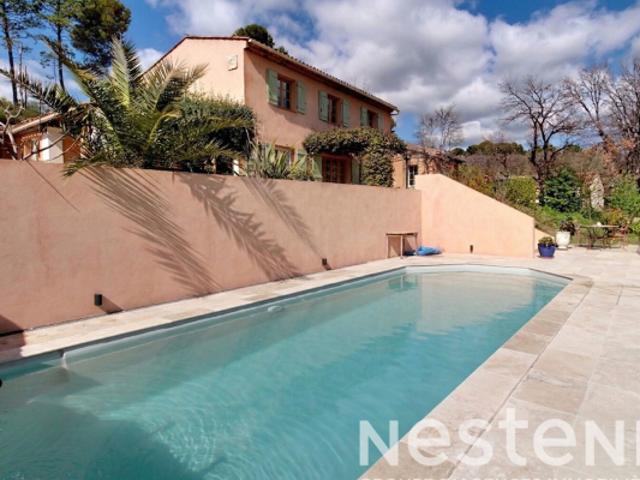 A VENDRE ! VILLECROZE Maison 147 m² avec piscine et superbe vue dégagée