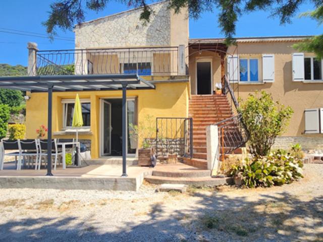 A vendre à MALIJAI Maison de 237 m2 composée de deux logemen