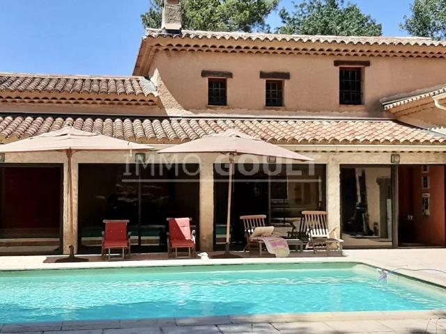 À vendre à Ménerbes 175m² Ménerbes