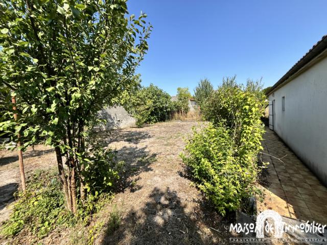 A vendre à MERPINS Charente Maison familiale 7 pièces