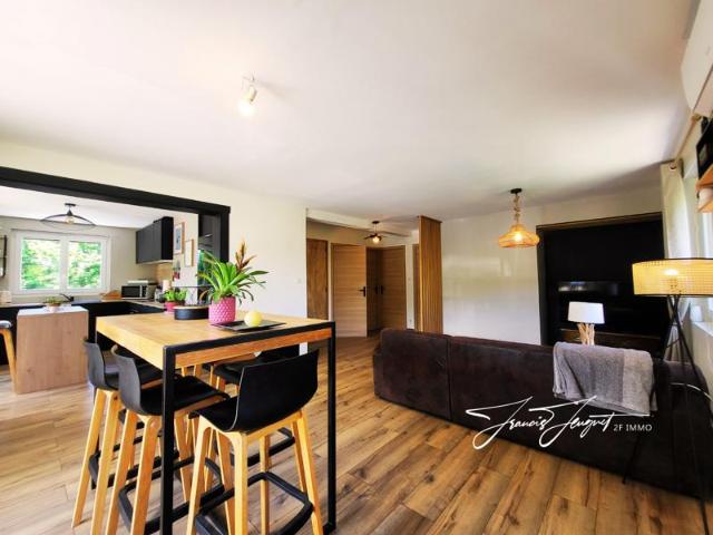 À vendre à Alby sur Chéran Appartement rénové, spacieux, a