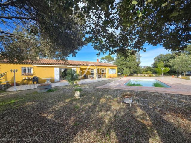 A vendre à Ampus villa + T2 sur un terrain de 2000m² avec pisc