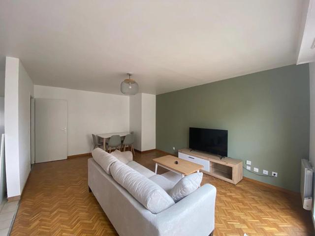 À vendre à Annemasse, Beau T3 meublé à deux pas de la gare et du