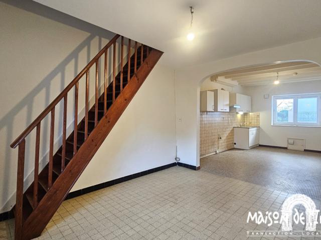 A vendre à BOUTIERS ST TROJAN Maison de village 3 chambr