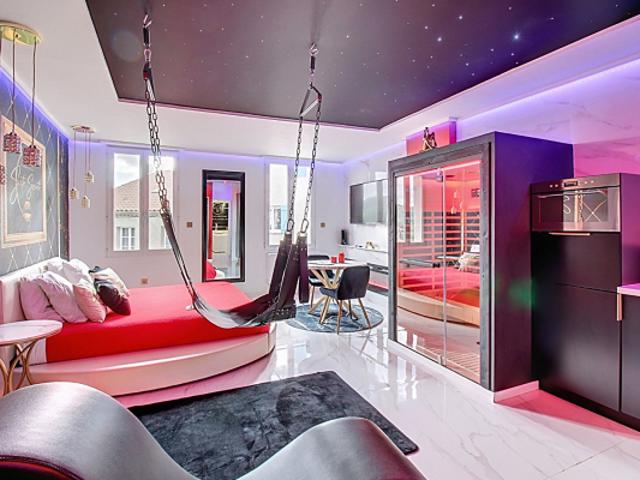 À VENDRE à CALLAS Love room de 40 m²