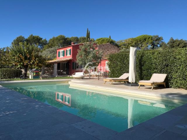 A vendre à Callas Magnifique maison complétement rénovée avec