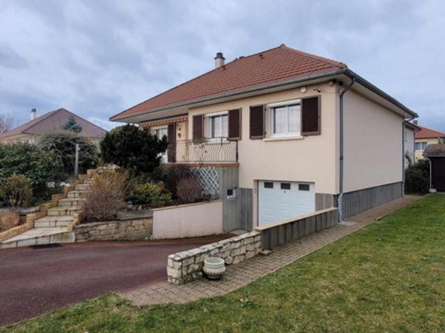 À vendre à Cébazat: grande maison avec terrasse 3 chambres