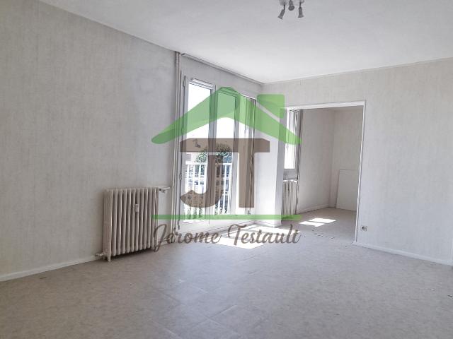 À vendre à Châteaudun 28: appartement avec 2 chambres