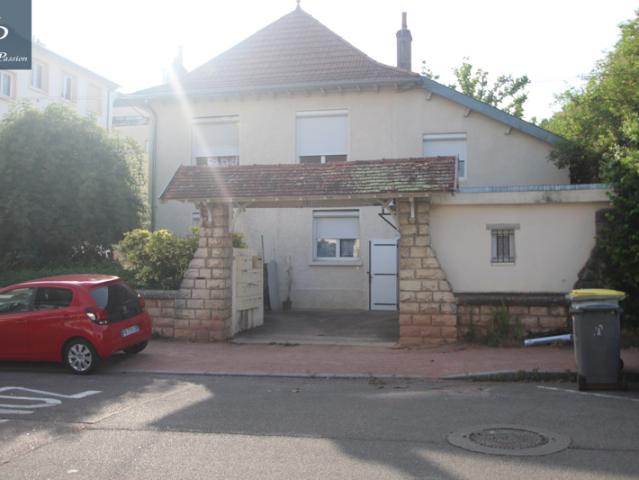 A VENDRE A DIJON QUARTIER FACULTES GRAND TYPE 2 DE 43M2