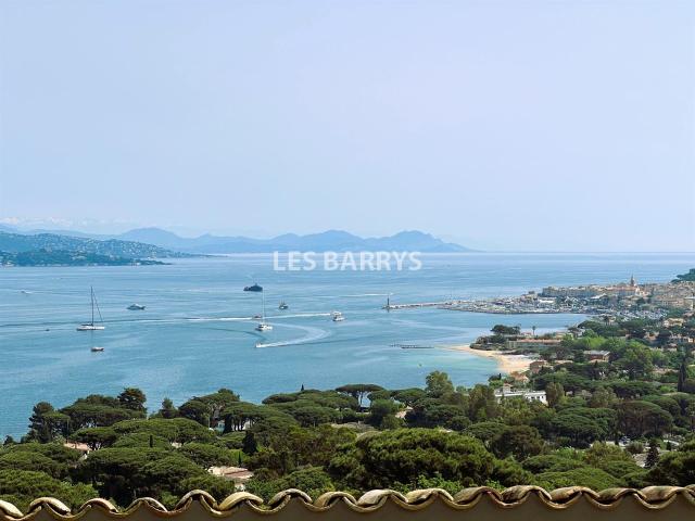 A vendre à Gassin, spectaculaire vue sur Saint Tropez et sur. 500m² Gassin