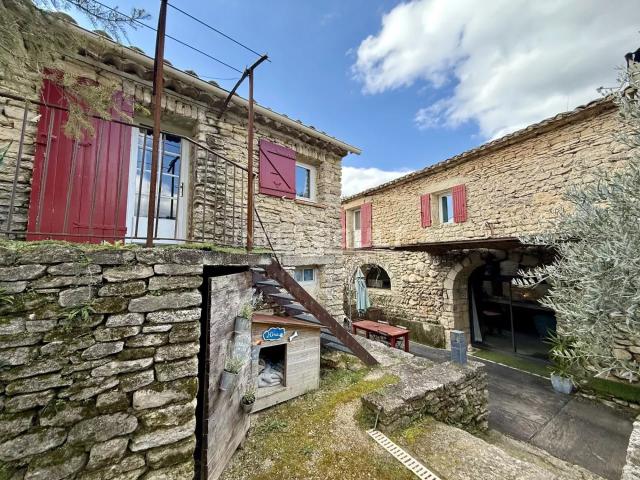 À vendre à Gordes 145m² Gordes