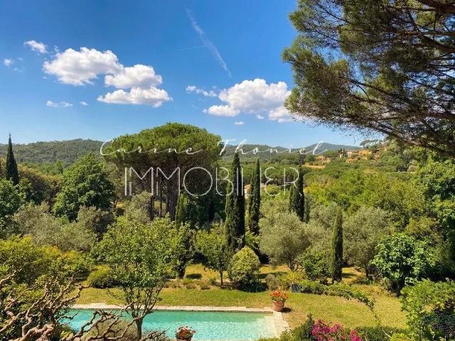 À vendre à Grimaud: Bastide de charme aux matériaux d’exception