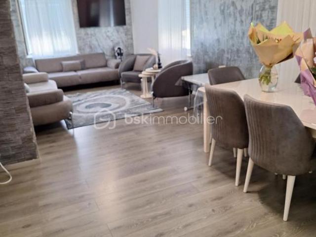 À vendre à INGERSHEIM Belle maison de 160 m² entièrement rénovée PRIX 410.800 EUROS
