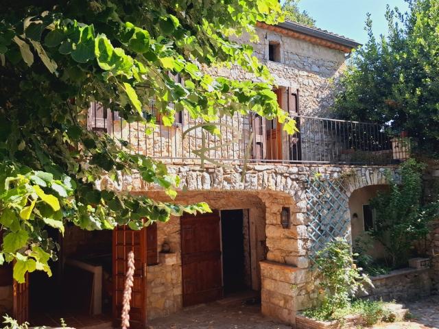 A Vendre A La Limite Du Gard Et De L'ardeche Maison En Pie. 190m² Saint André de Cruzières
