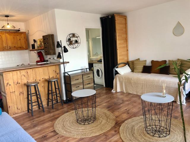 A vendre à Lacanau Océan un grand studio de 27 m2 Agence Bru. 27m² Lacanau