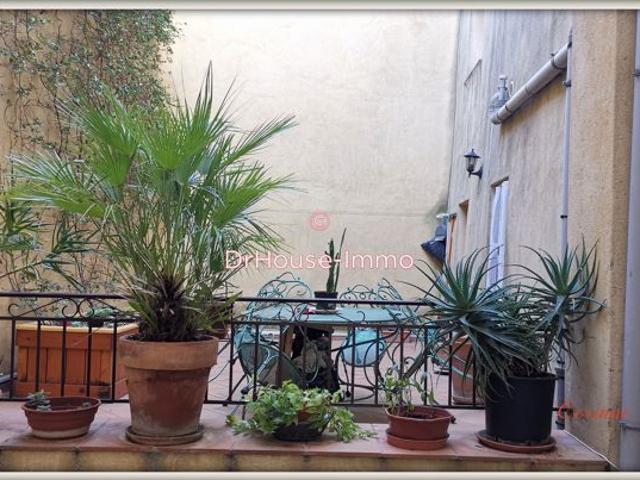 A VENDRE A LORGUES APPARTEMENT SPACIEUX AVEC TERRASSE