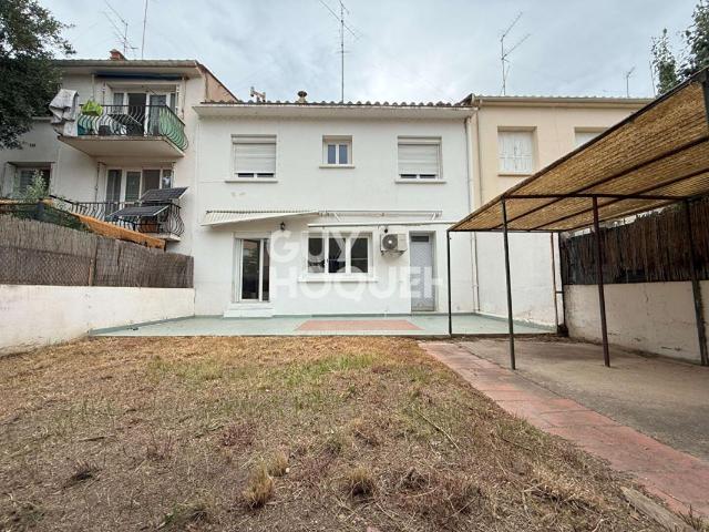 A vendre à PERPIGNAN 66000 Secteur MOYEN VERNET Maison 2 faces F5 de 112 m² avec garage et jardin