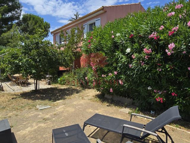 A VENDRE A SAINT ANDRE DE SANGONIS MAISON de TYPE T4 de 85m2 avec garage de 55m2 et jardin attenant