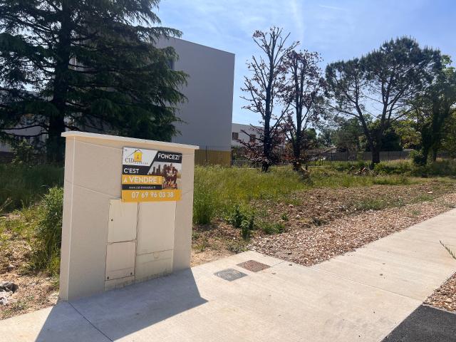 À vendre à Saint Bonnet De Mure: terrain constructible
