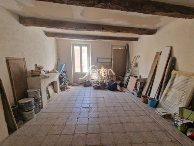 A vendre à Salernes appartement en triplex