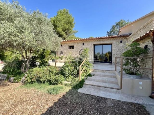À vendre à Saumane de Vaucluse