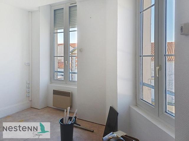 A vendre à Saujon, appartement T1 en plein centre, en bon ét. 22m² Saujon
