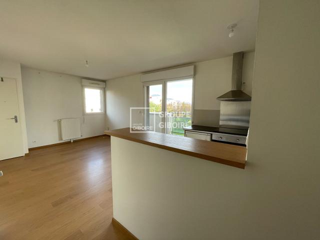 A VENDRE AGENCE GIBOIRE APPARTEMENT T2 DE 40m2 AVEC GARAGE FERME EN SOUS SOL CESSON SEVIGNE