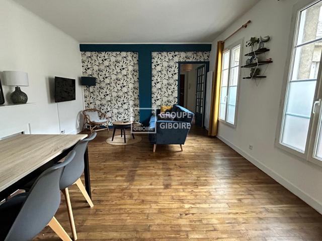 A vendre Agence Giboire Appartement lumineux 3 pièces à Saint Malo Intra Muros