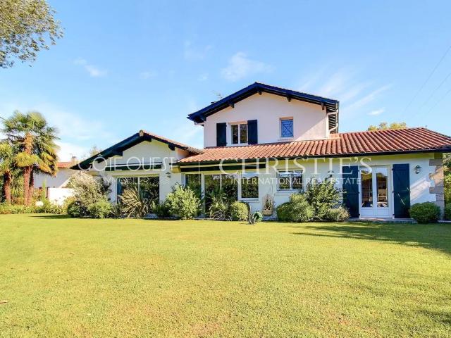 À vendre Ahetze Maison avec piscine au calme