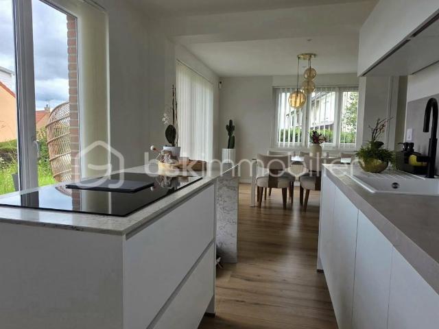 A vendre, Amiens Est à Rivery, belle maison individuelle clef en main de 4 chambres avec jardin et sous sol complet