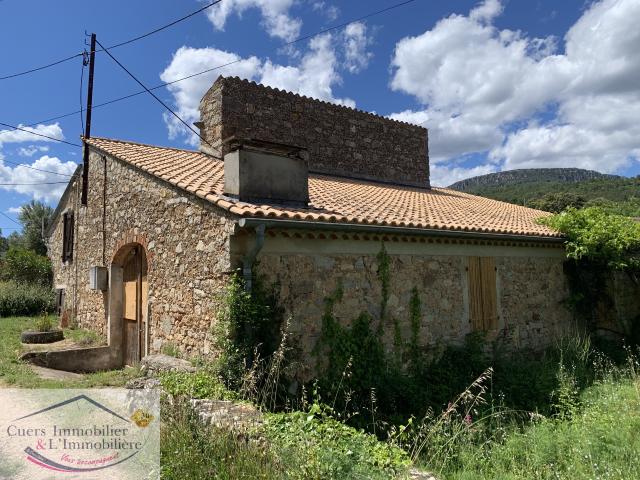À vendre: Ancien moulin à huile à fort potentiel dans un secteur calme et recherché