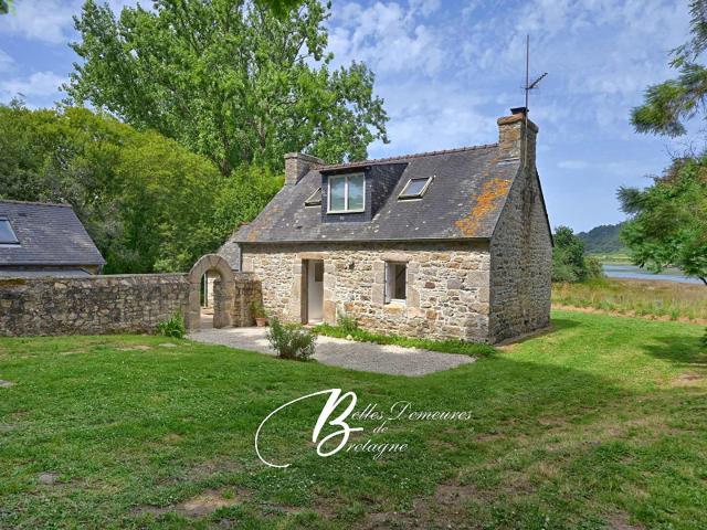 A vendre ancien moulin dans un cadre nature préservé Finistè. 58m² Plouezoc'h