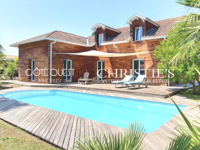 À vendre Anglet Maison avec piscine Chiberta proximité golf et forêt