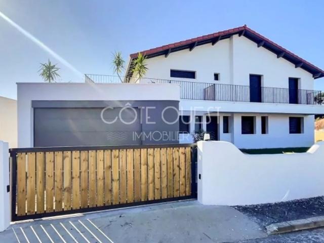 À VENDRE ANGLET MAISON QUARTIER CHIBERTA CHAMBRE D'AMOUR