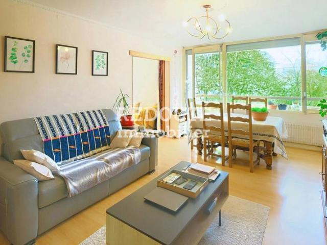 A VENDRE: APPT T4 AVEC GARAGE ET LOGGIAS – SECTEUR EUROPE