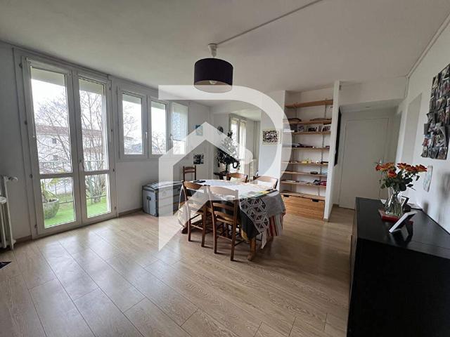 À vendre Appartement 4 pièces 81.13 m 81m² Niort