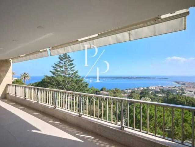 A vendre Appartement 4 pièces Vue mer panoramique Californie