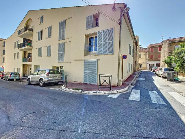 À vendre: Appartement 4 pièces à Hyères Référence VA1265