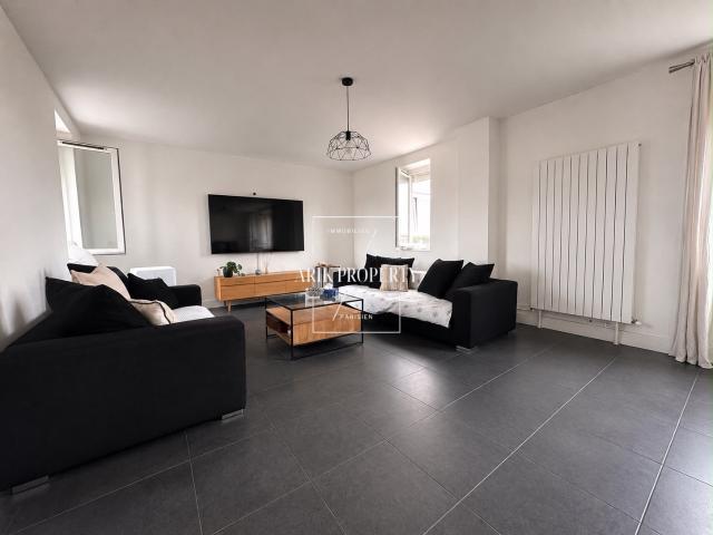 À vendre Appartement 4 pièces de 108 m2 avec parking en sous sol et cave