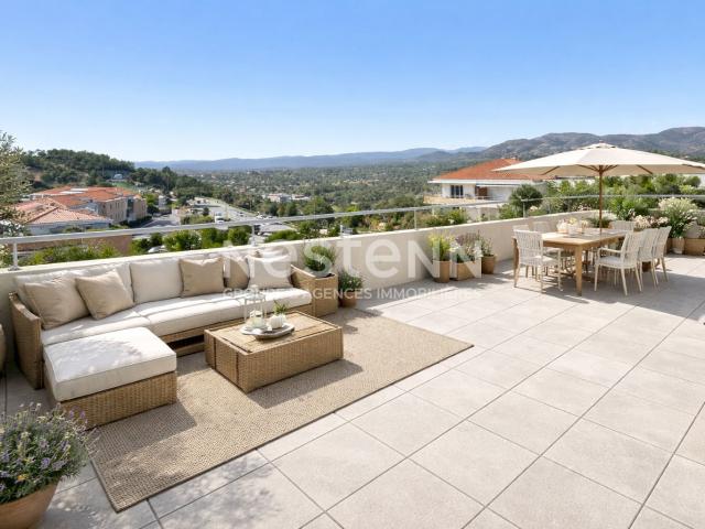 À vendre: Appartement 5 pièces à Saint Raphaël Vue Mer 110m² Saint Raphaël