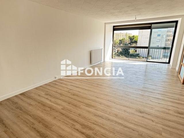 À vendre – Appartement 85 m² au dernier étage avec vue dégagée – Port de Saint Cyprien