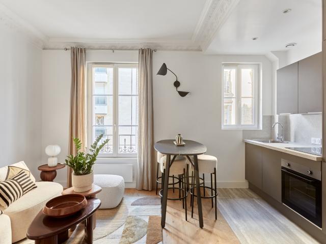 À vendre Appartement 2 chambres refait a neuf 75015 Javel