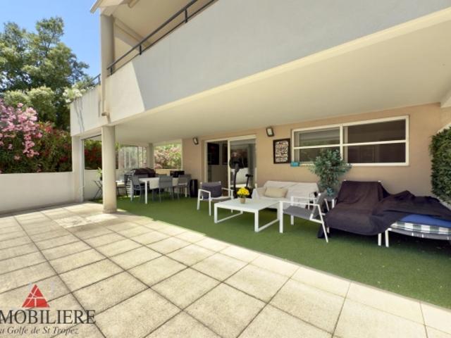À VENDRE APPARTEMENT 2 CHAMBRES SAINTE MAXIME
